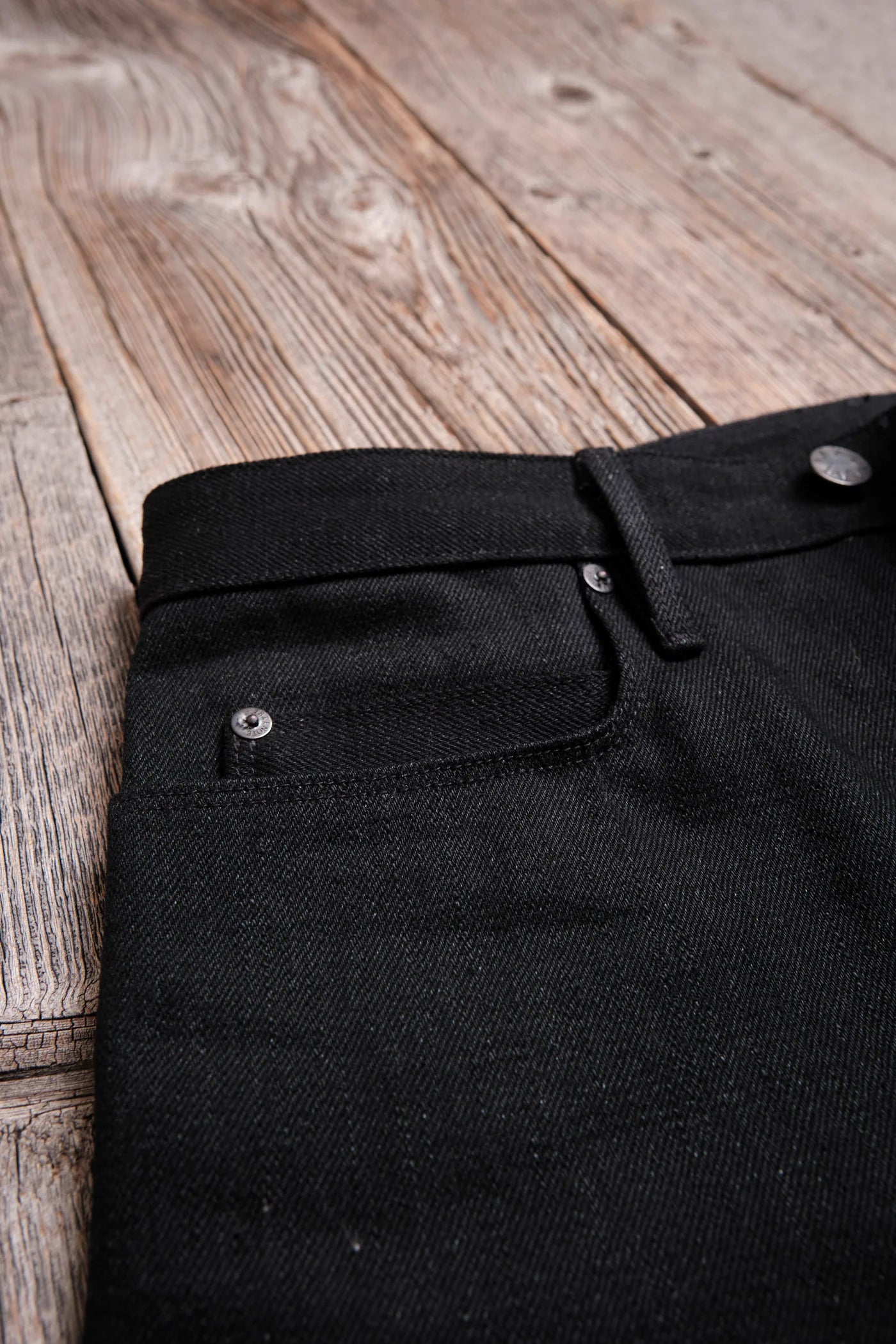 Freenote Cloth Trabuco Classic Straight in 17 Ounce Black Slub