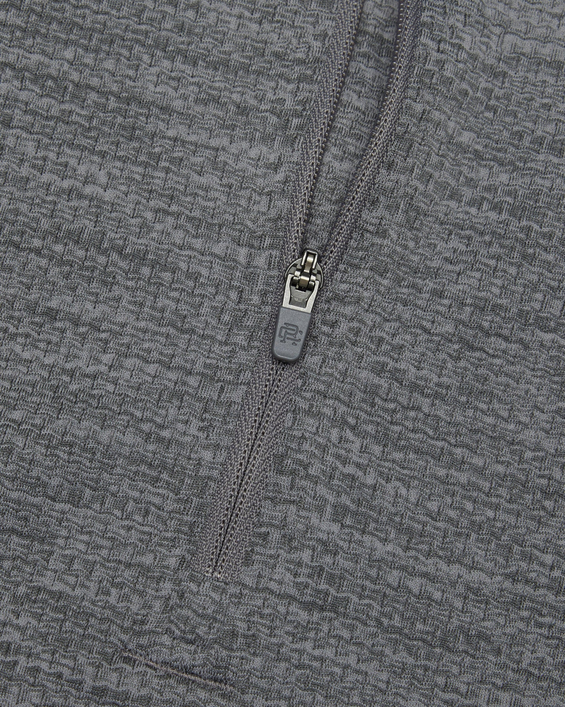 Reigning Champ Solotex Mesh Tiebreak Quarter Zip in Heather Carbon