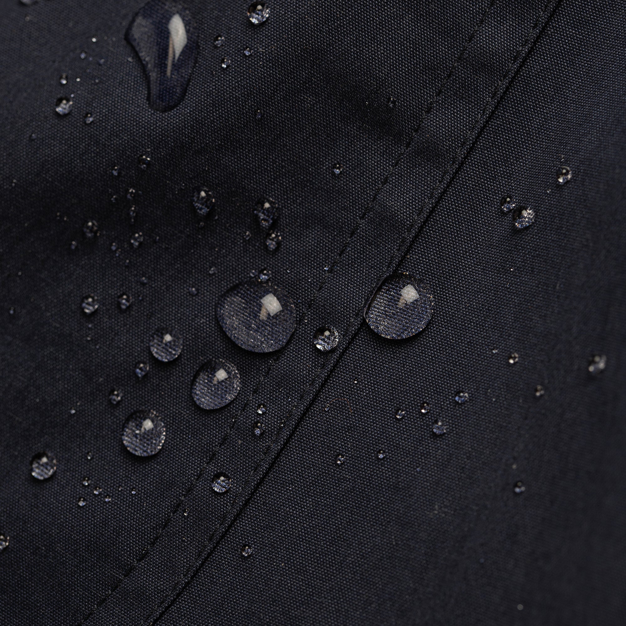 Taylor Stitch Adventure Short in Navy